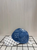 Boné LV Regulável